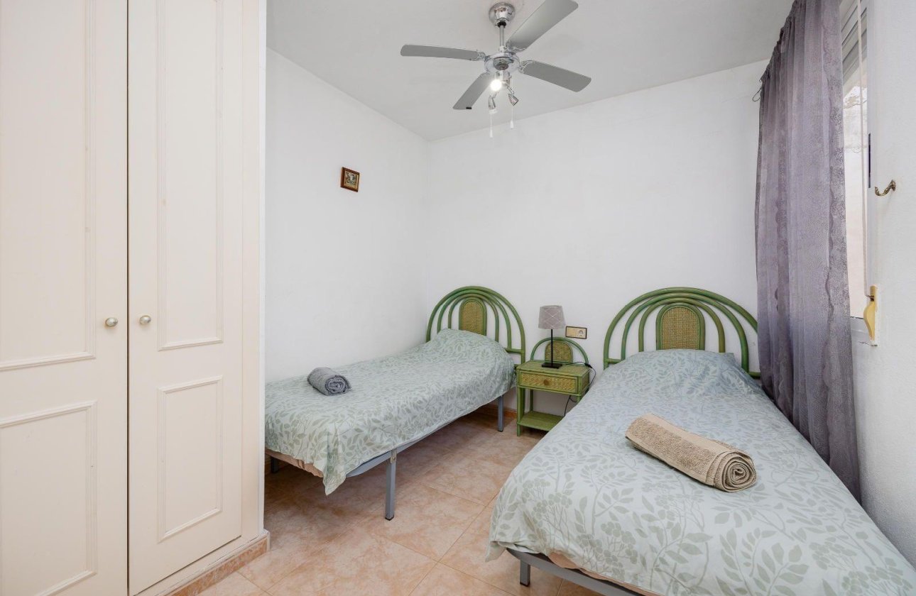 Revente - Bungalow -
Torrevieja - La Siesta - El Salado - Torreta