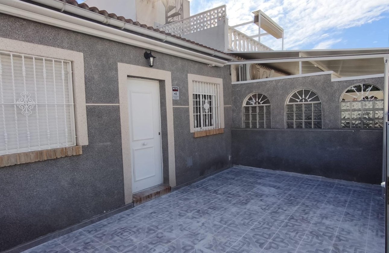 Revente - Bungalow -
Torrevieja - La Siesta - El Salado - Torreta