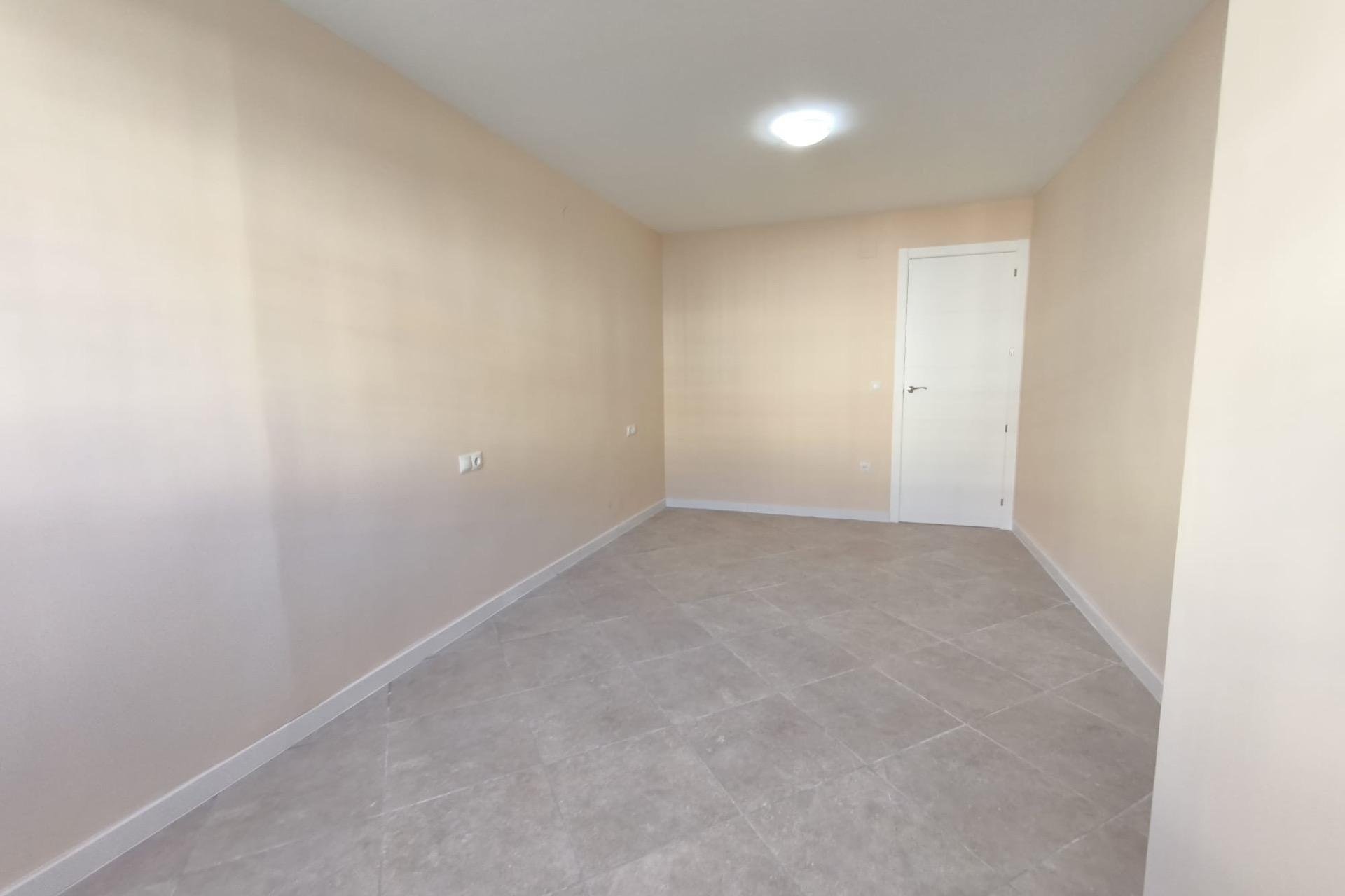 Revente - Bungalow -
Torrevieja - La Siesta - El Salado - Torreta