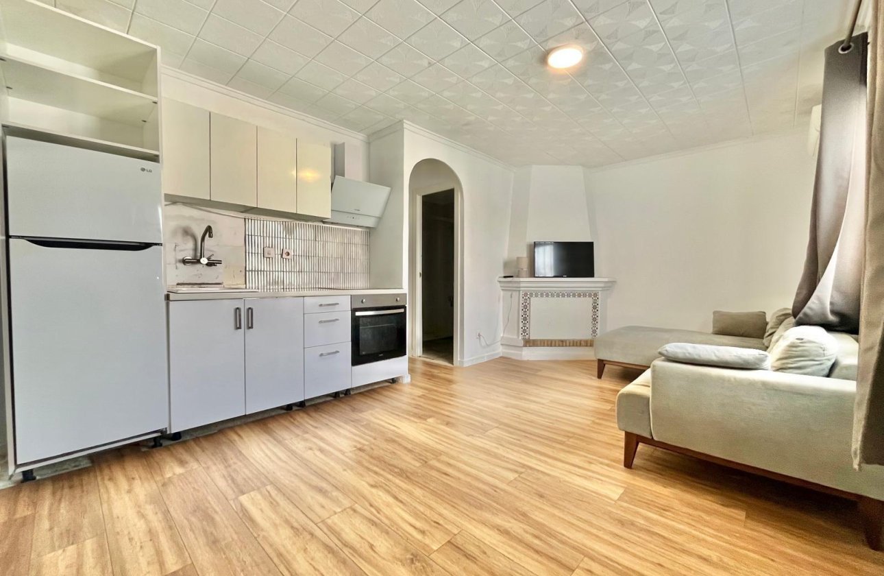 Revente - Bungalow -
Torrevieja - La Siesta - El Salado - Torreta