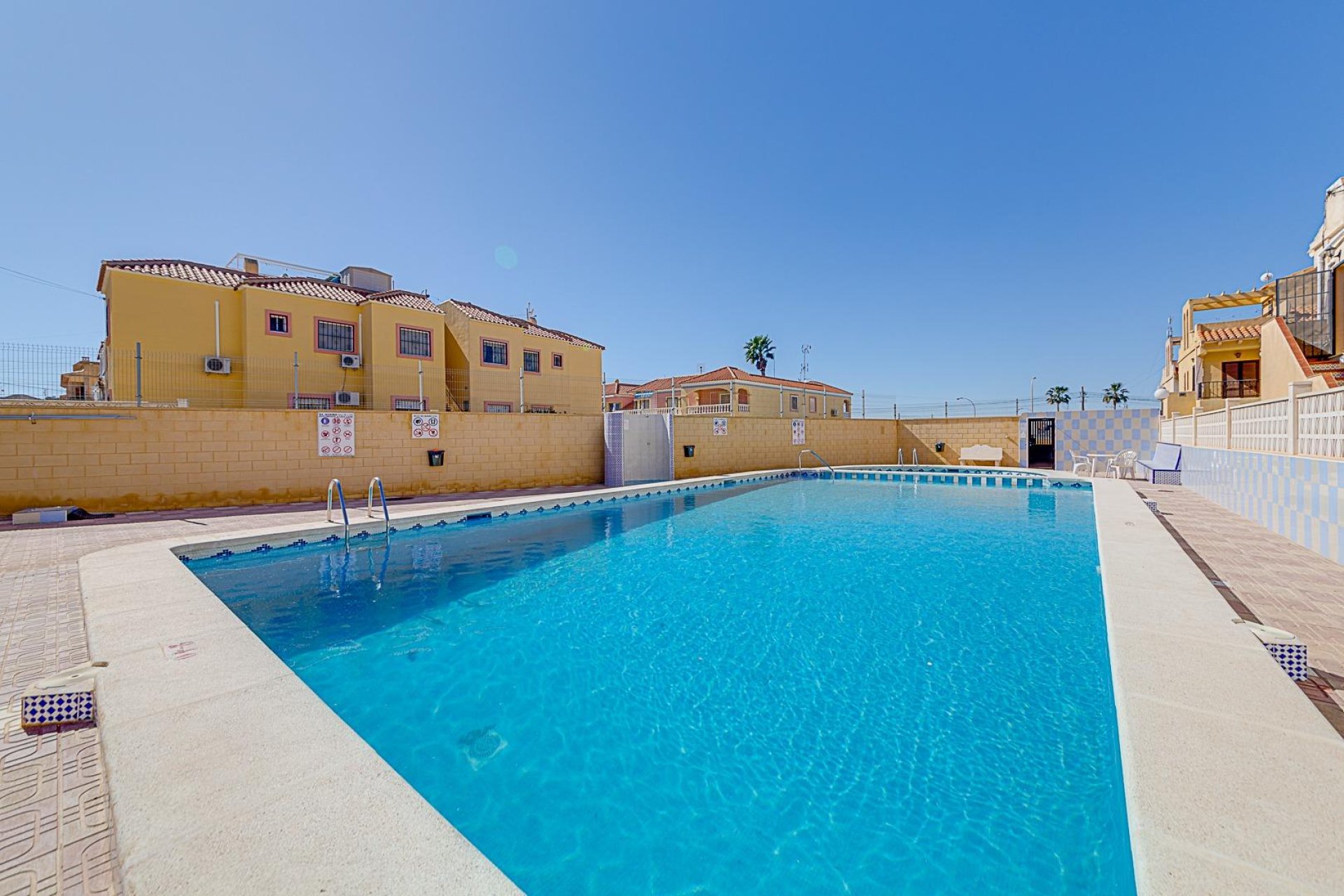 Revente - Bungalow -
Torrevieja - La Siesta - El Salado - Torreta