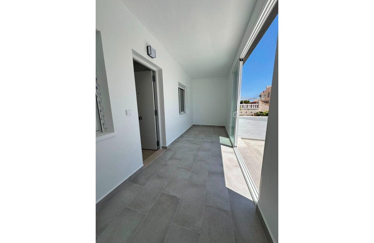 Revente - Bungalow -
Torrevieja - La Siesta - El Salado - Torreta