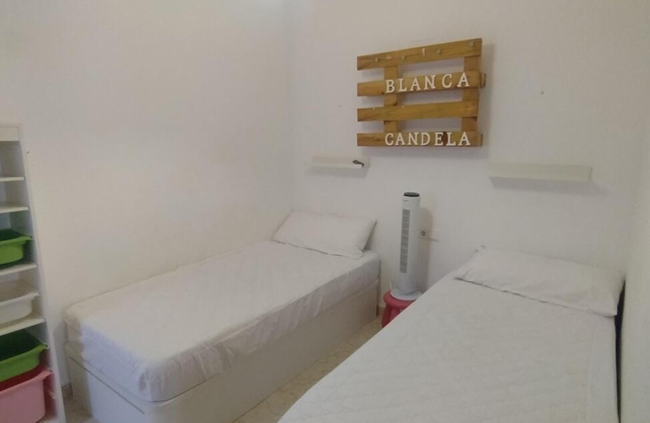 Revente - Bungalow -
Torrevieja - LA VELETA MAR AZUL