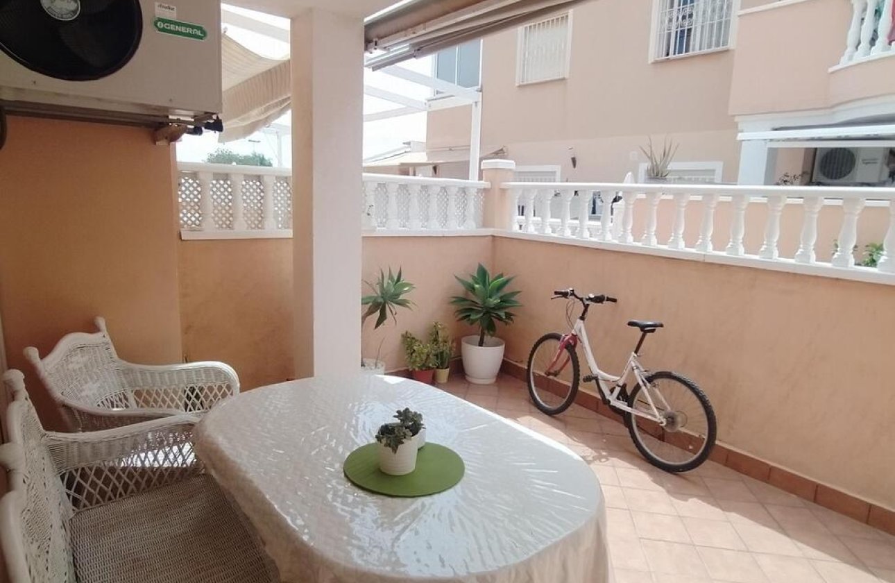 Revente - Bungalow -
Torrevieja - LA VELETA MAR AZUL