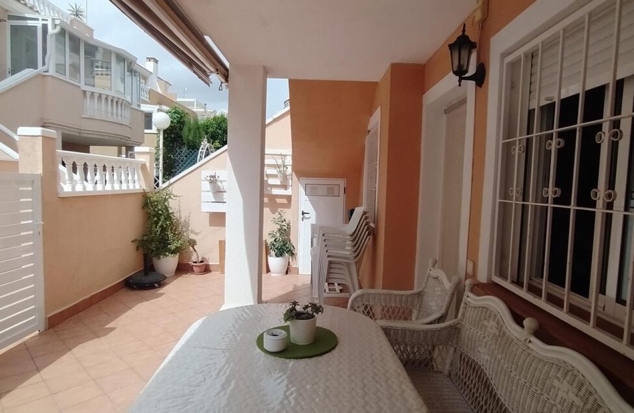 Revente - Bungalow -
Torrevieja - LA VELETA MAR AZUL