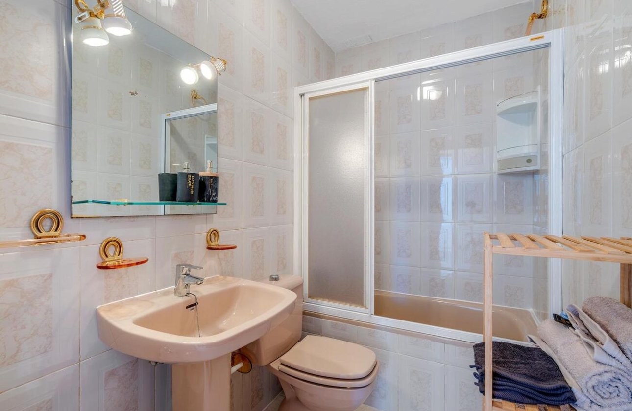 Revente - Bungalow -
Torrevieja - Los Balcones
