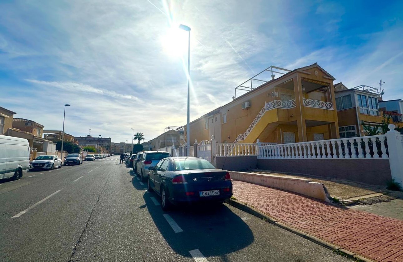 Revente - Bungalow -
Torrevieja - Playa de los Locos