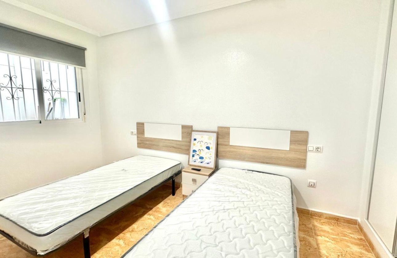 Revente - Bungalow -
Torrevieja - Playa de los Locos