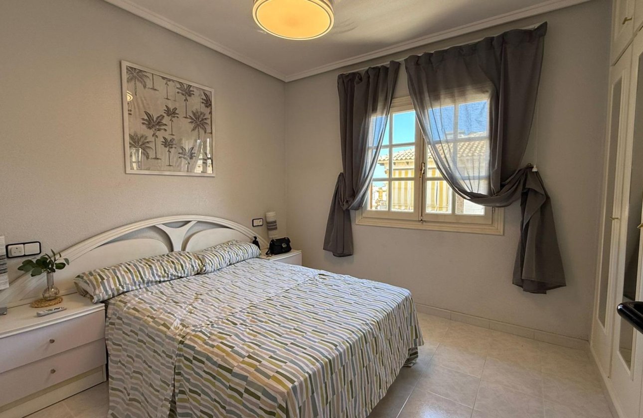 Revente - Bungalow -
Torrevieja - Punta Prima