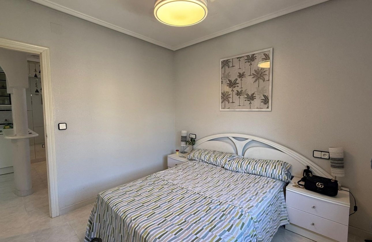 Revente - Bungalow -
Torrevieja - Punta Prima