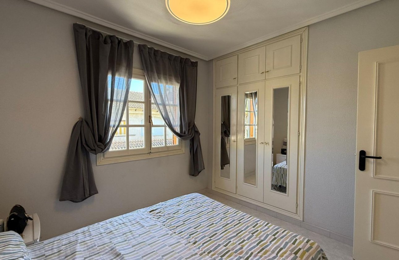 Revente - Bungalow -
Torrevieja - Punta Prima