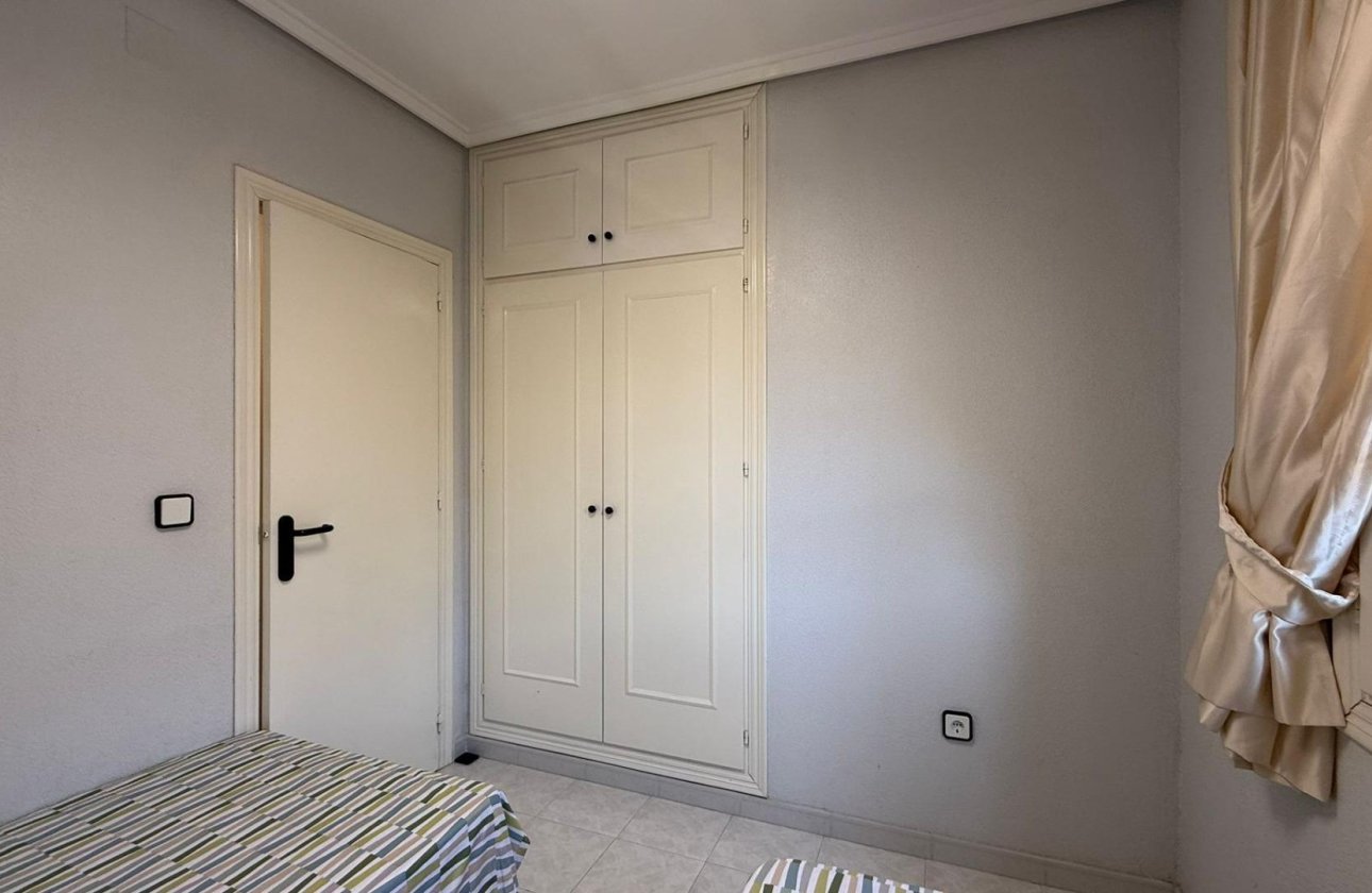 Revente - Bungalow -
Torrevieja - Punta Prima