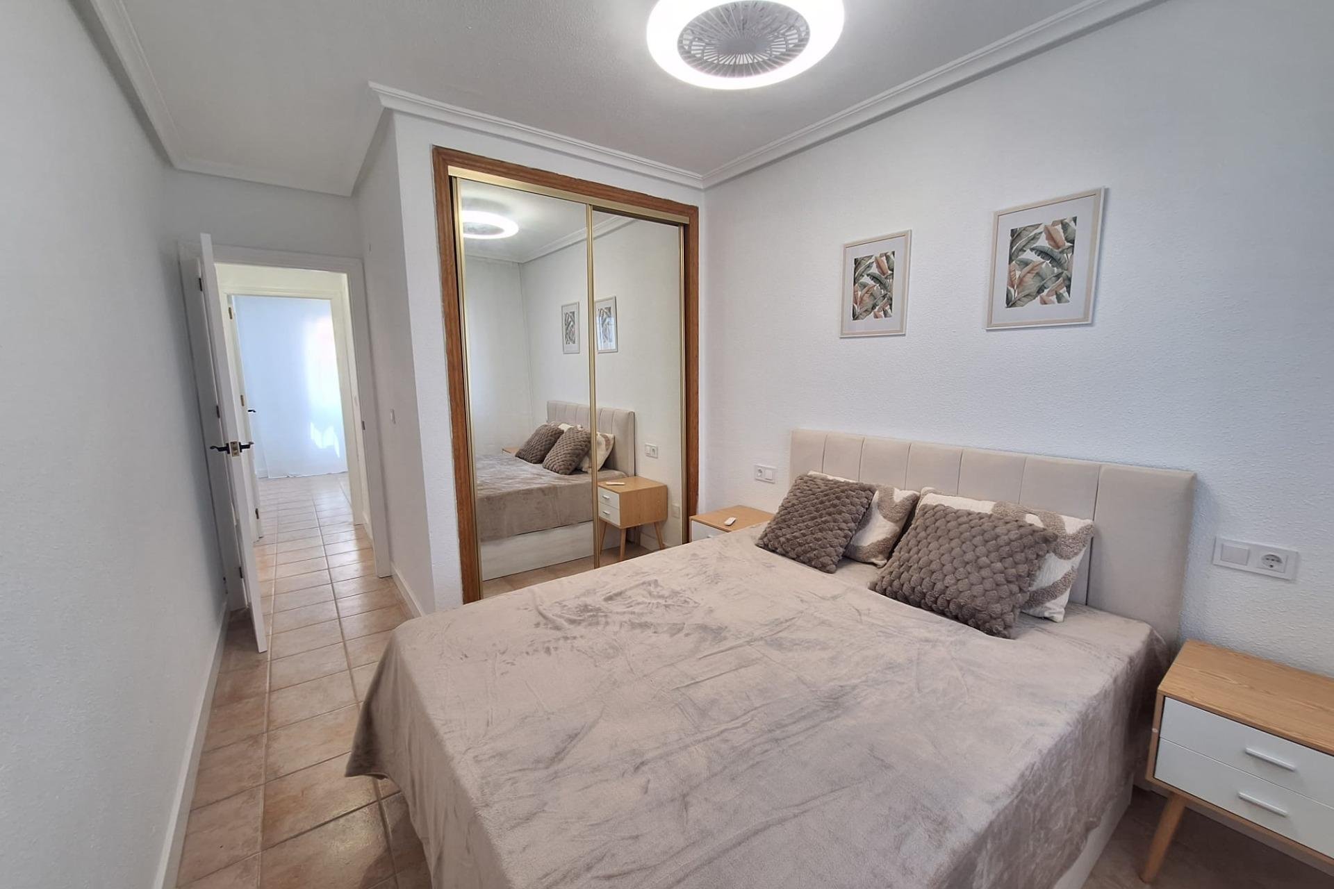Revente - Bungalow -
Torrevieja - Sector 25