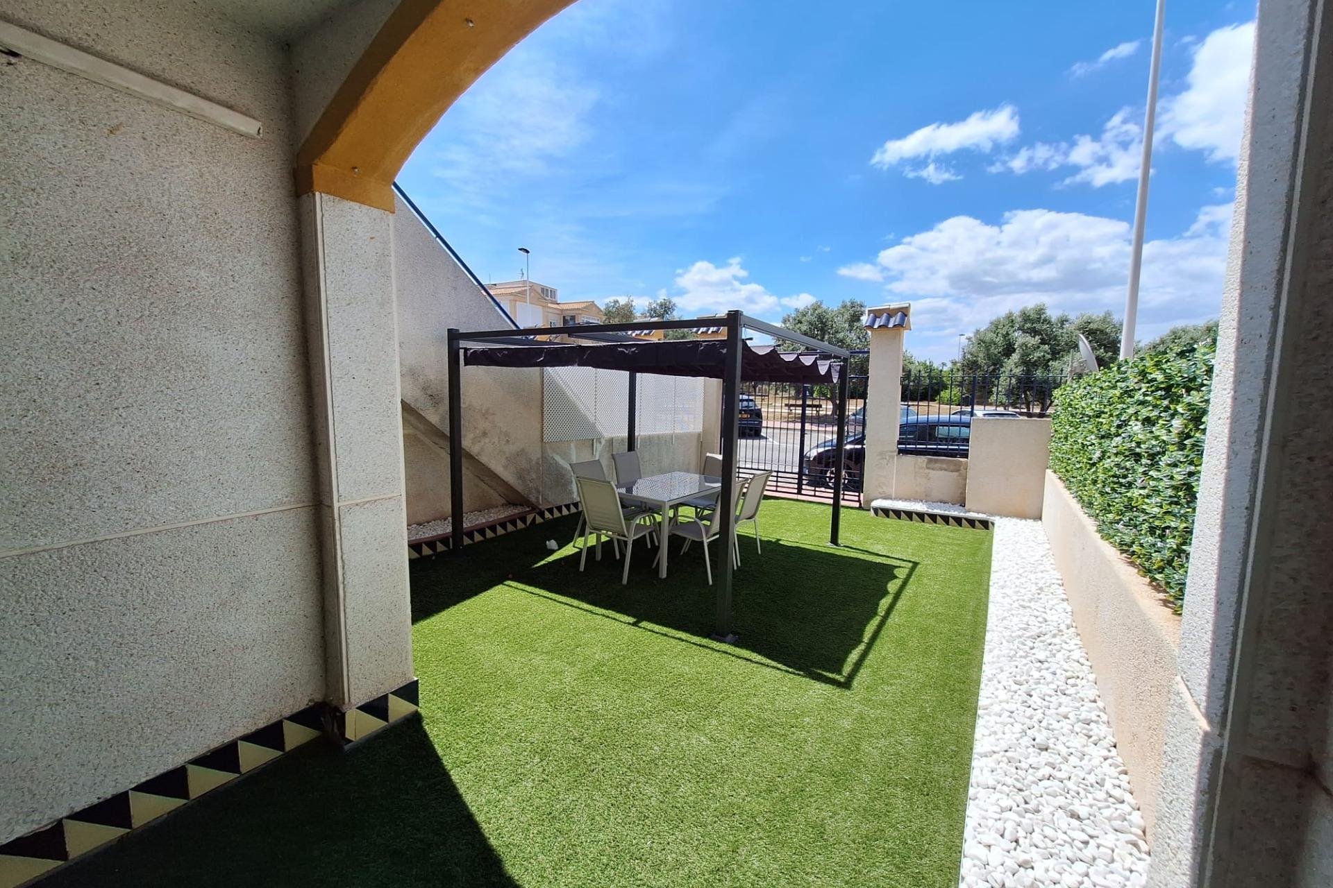 Revente - Bungalow -
Torrevieja - Sector 25