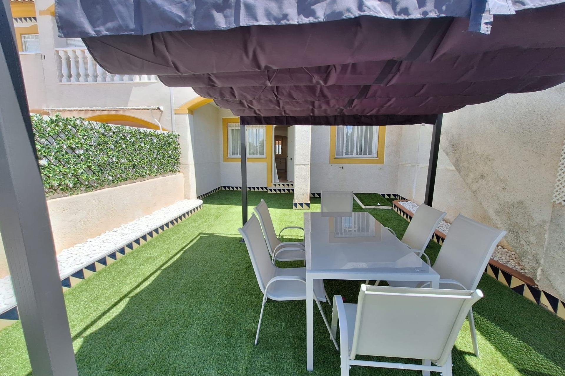 Revente - Bungalow -
Torrevieja - Sector 25