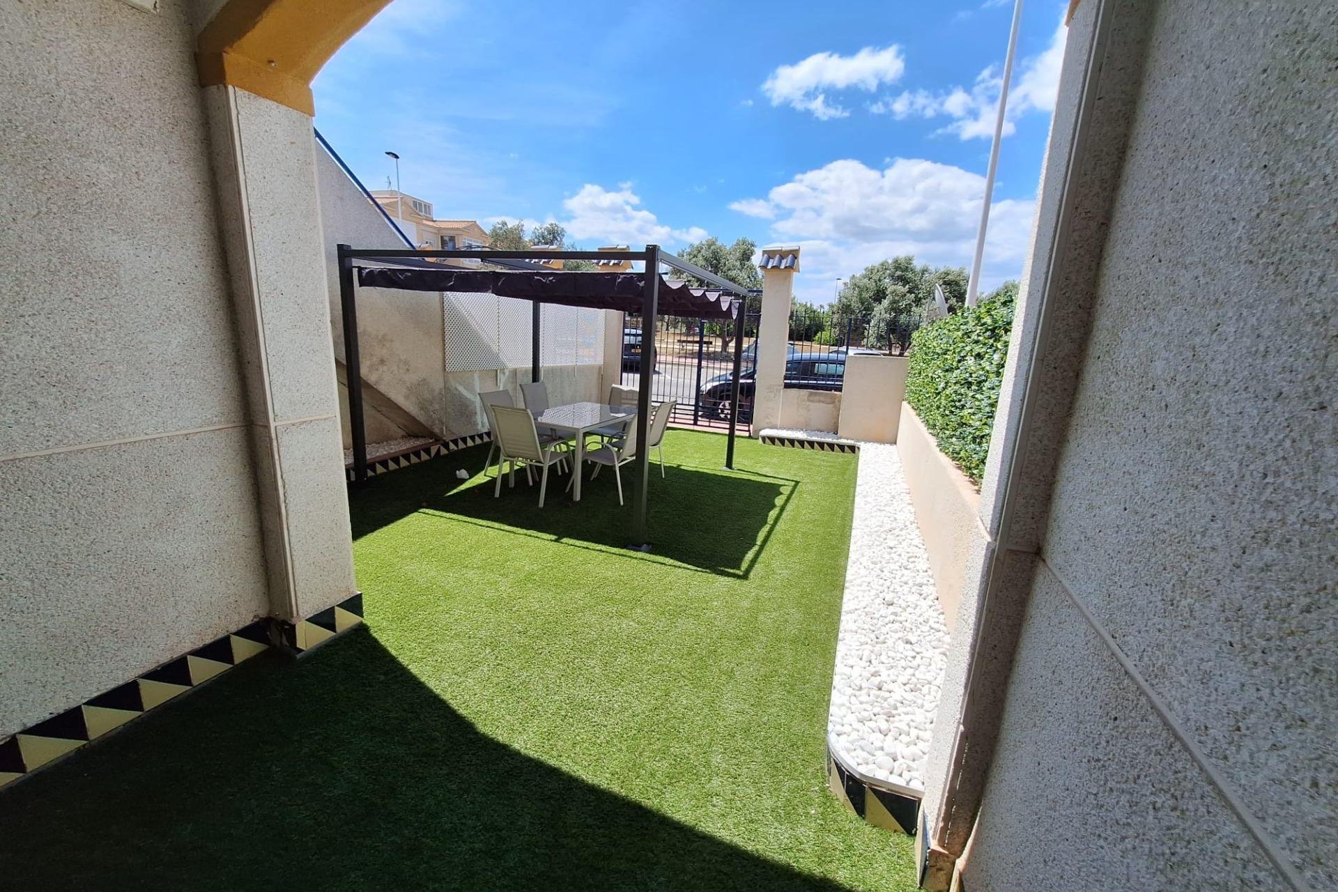 Revente - Bungalow -
Torrevieja - Sector 25