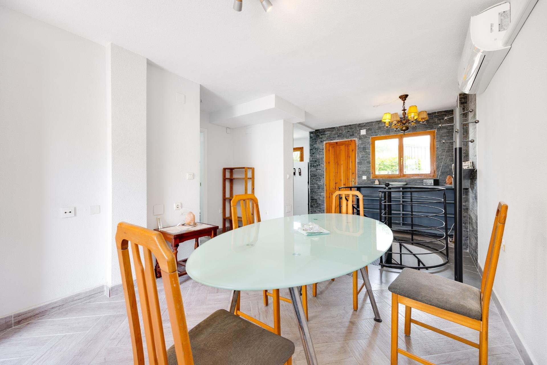 Revente - Bungalow -
Torrevieja - Torre La Mata