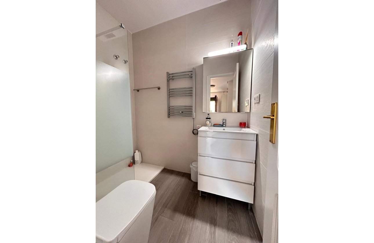 Revente - Bungalow -
Torrevieja - Torre La Mata