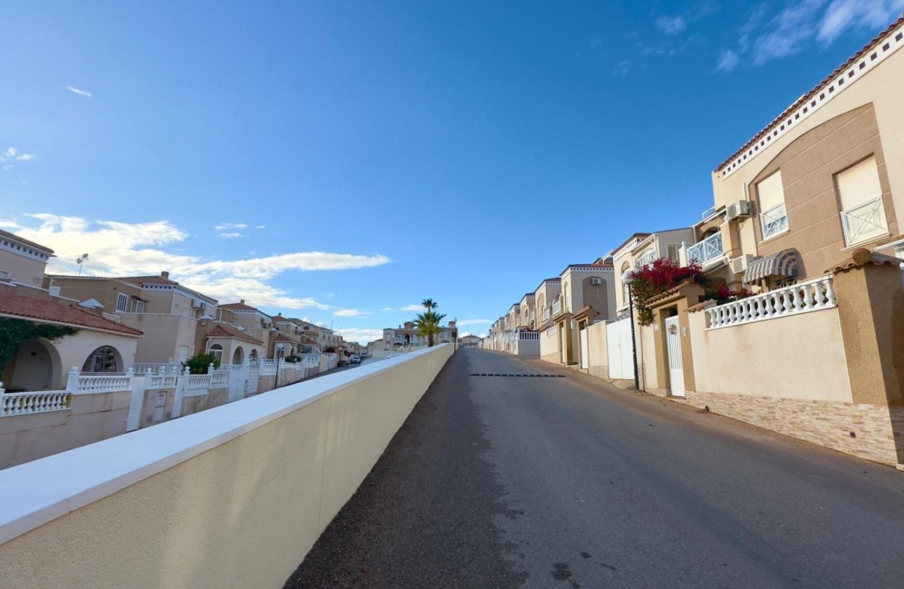 Revente - Bungalow -
Torrevieja - Torreblanca