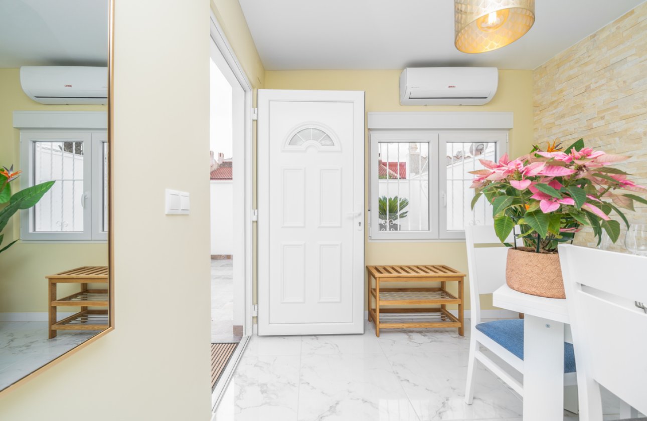 Revente - Bungalow -
Torrevieja - Torreta