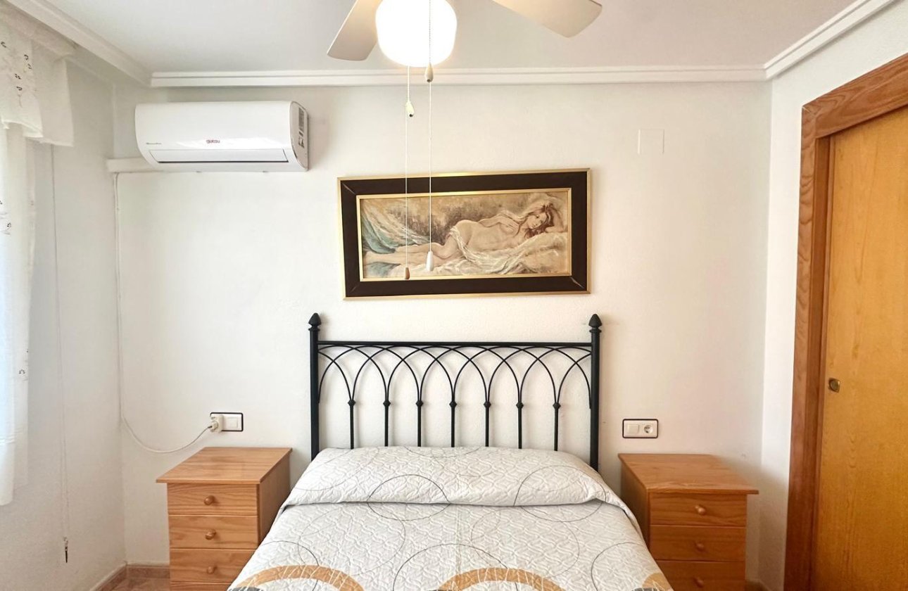 Revente - Bungalow -
Torrevieja - Torretas