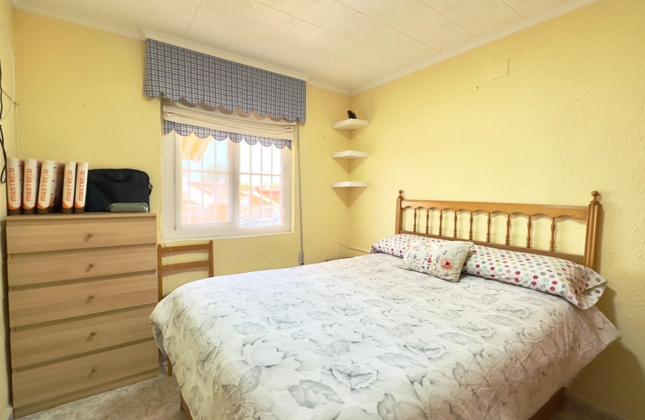 Revente - Bungalow -
Torrevieja - Torretas