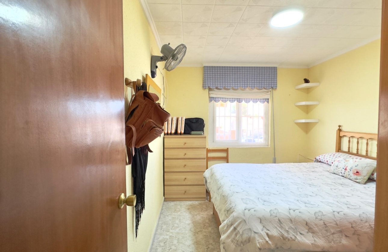 Revente - Bungalow -
Torrevieja - Torretas