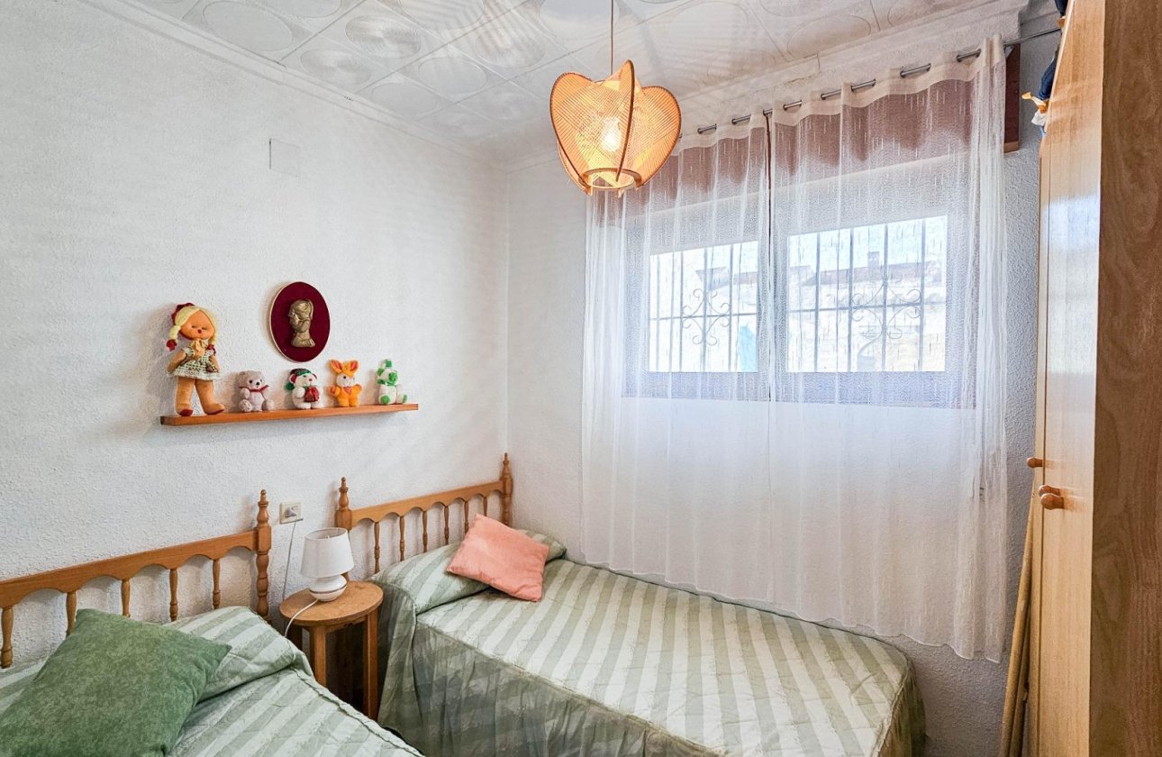 Revente - Bungalow -
Torrevieja - Torretas