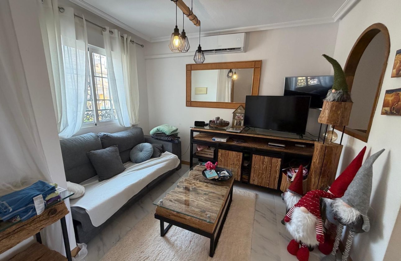Revente - Bungalow -
Torrevieja - Zona Los Frutales