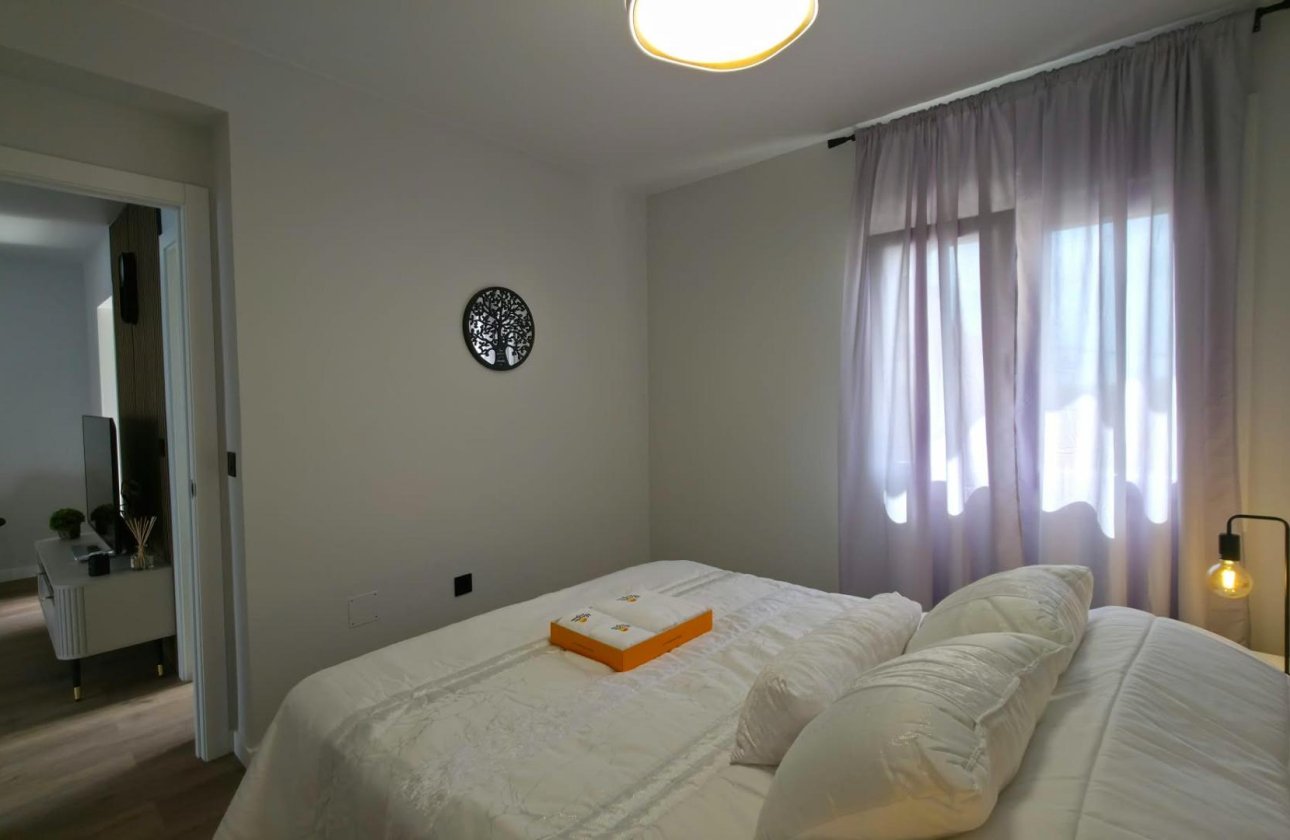 Revente - Bungalow -
Torrevieja - Zona Los Frutales