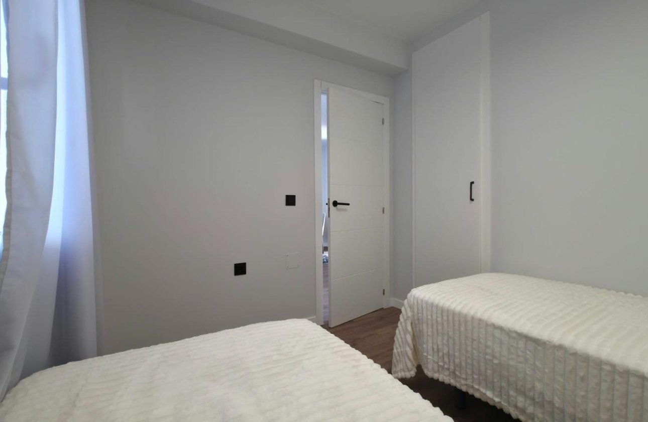 Revente - Bungalow -
Torrevieja - Zona Los Frutales