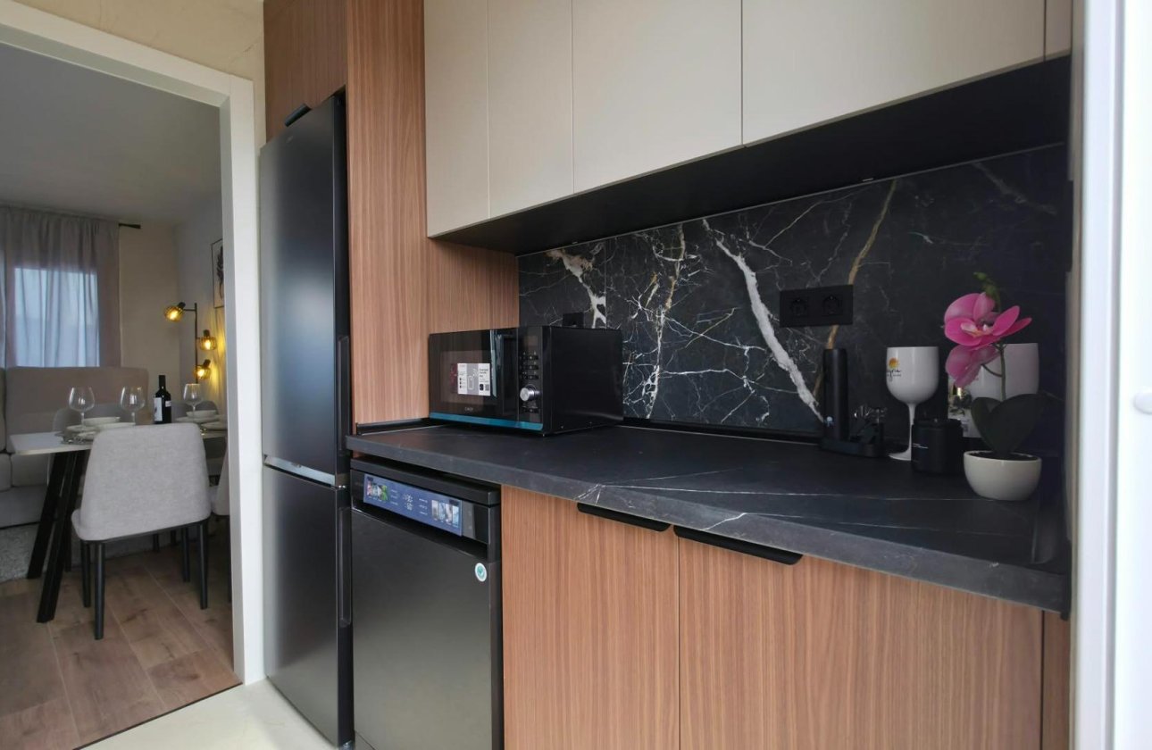 Revente - Bungalow -
Torrevieja - Zona Los Frutales