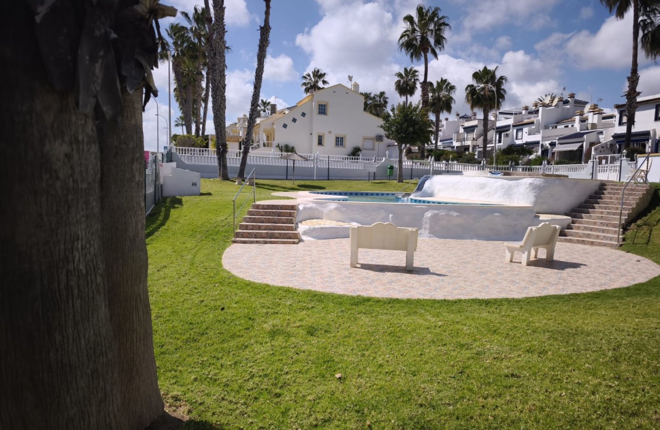 Revente - Bungalow -
Villamartin - Costa Blanca