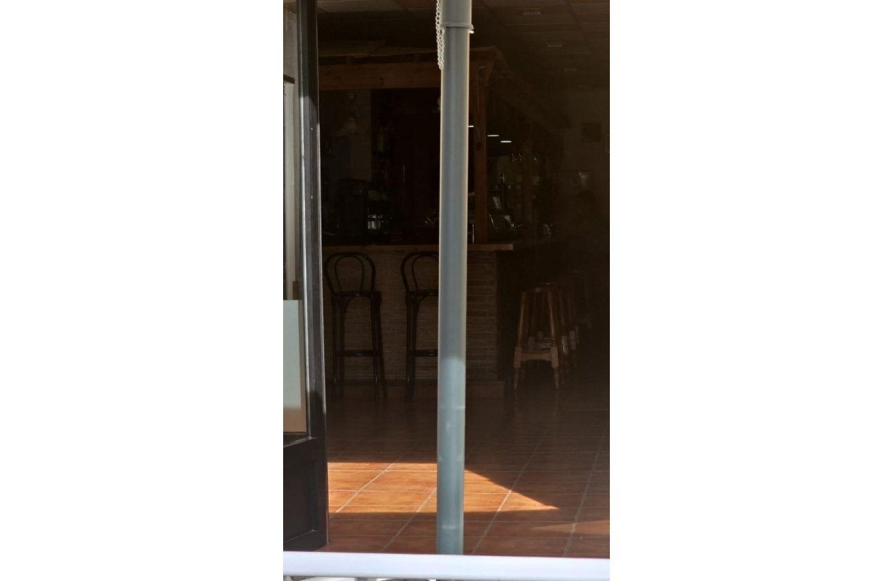 Revente - Commercial -
Pilar de la Horadada