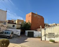 Revente - Commercial -
San Miguel de Salinas - Inland