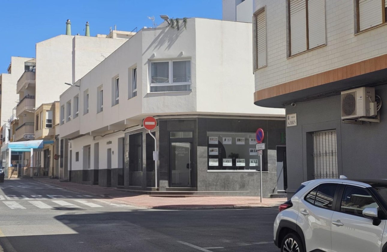 Revente - Commercial -
Torrevieja - Centro