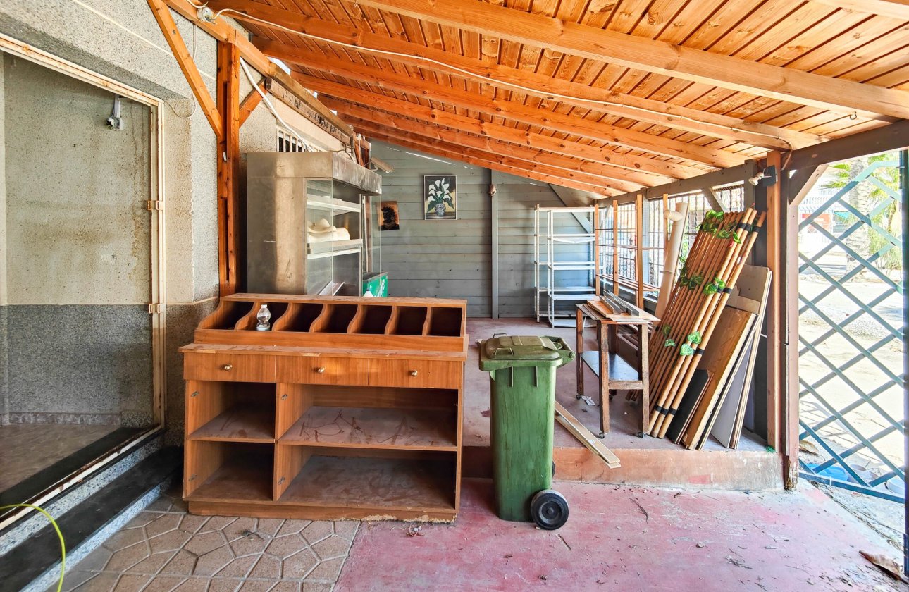 Revente - Commercial -
Torrevieja - Costa Blanca