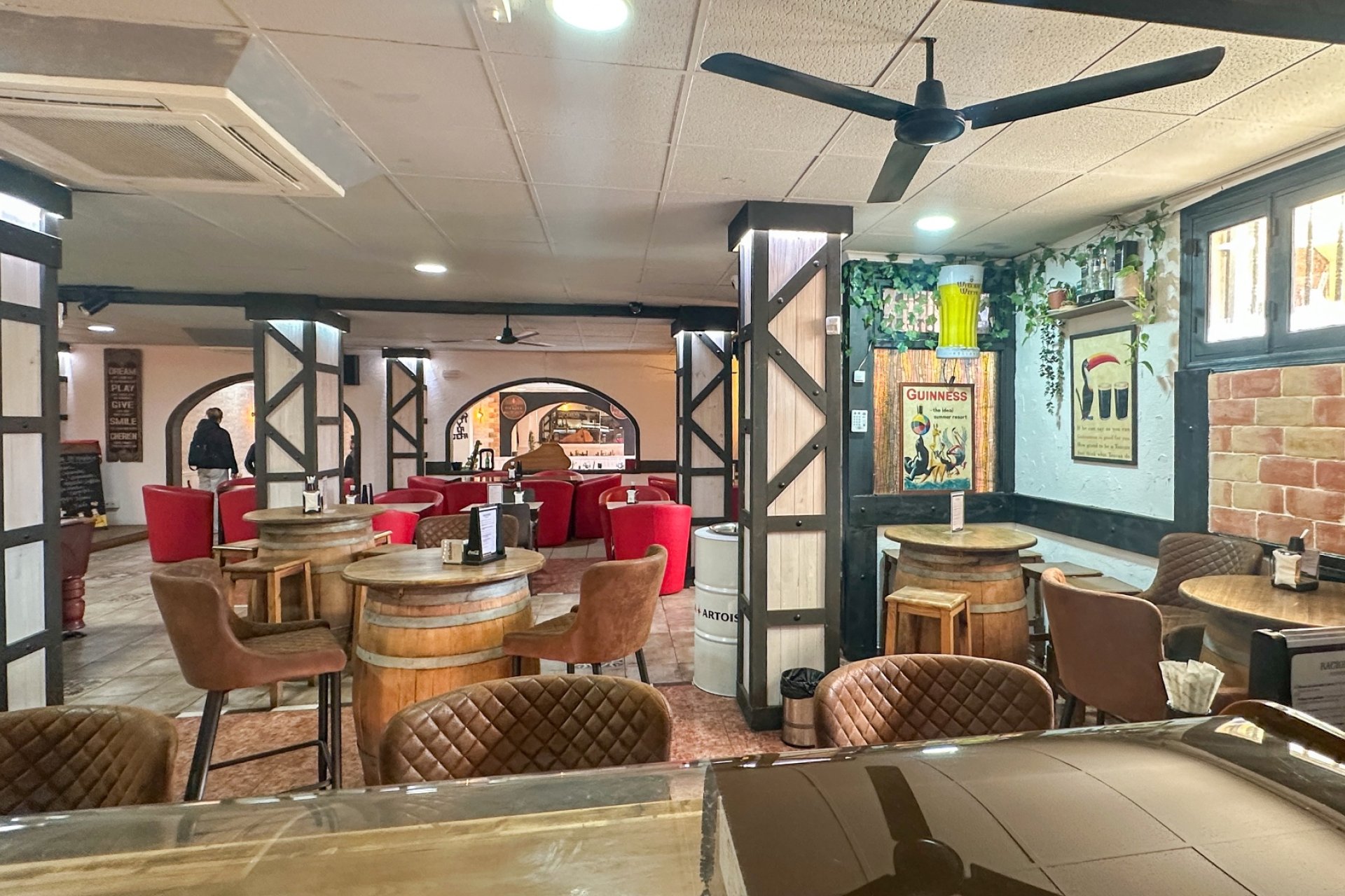 Revente - Commercial -
Torrevieja - Costa Blanca