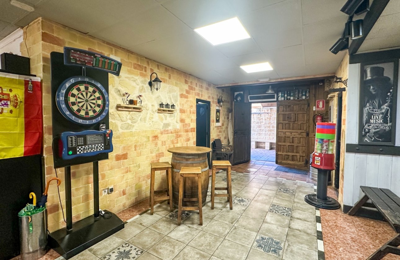 Revente - Commercial -
Torrevieja - Costa Blanca