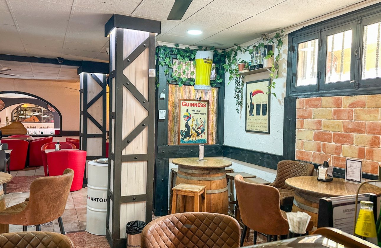 Revente - Commercial -
Torrevieja - Costa Blanca