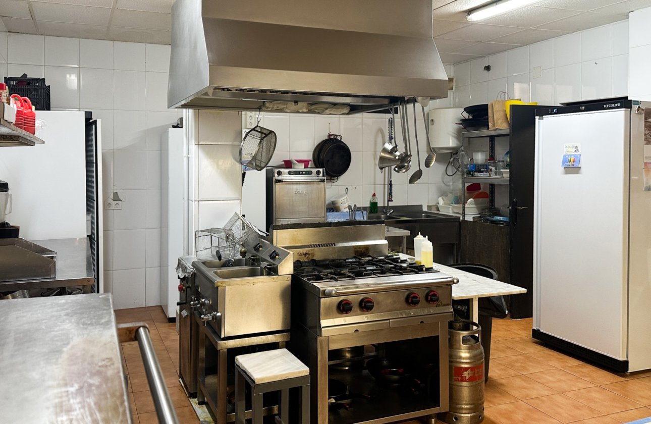 Revente - Commercial -
Torrevieja - Costa Blanca