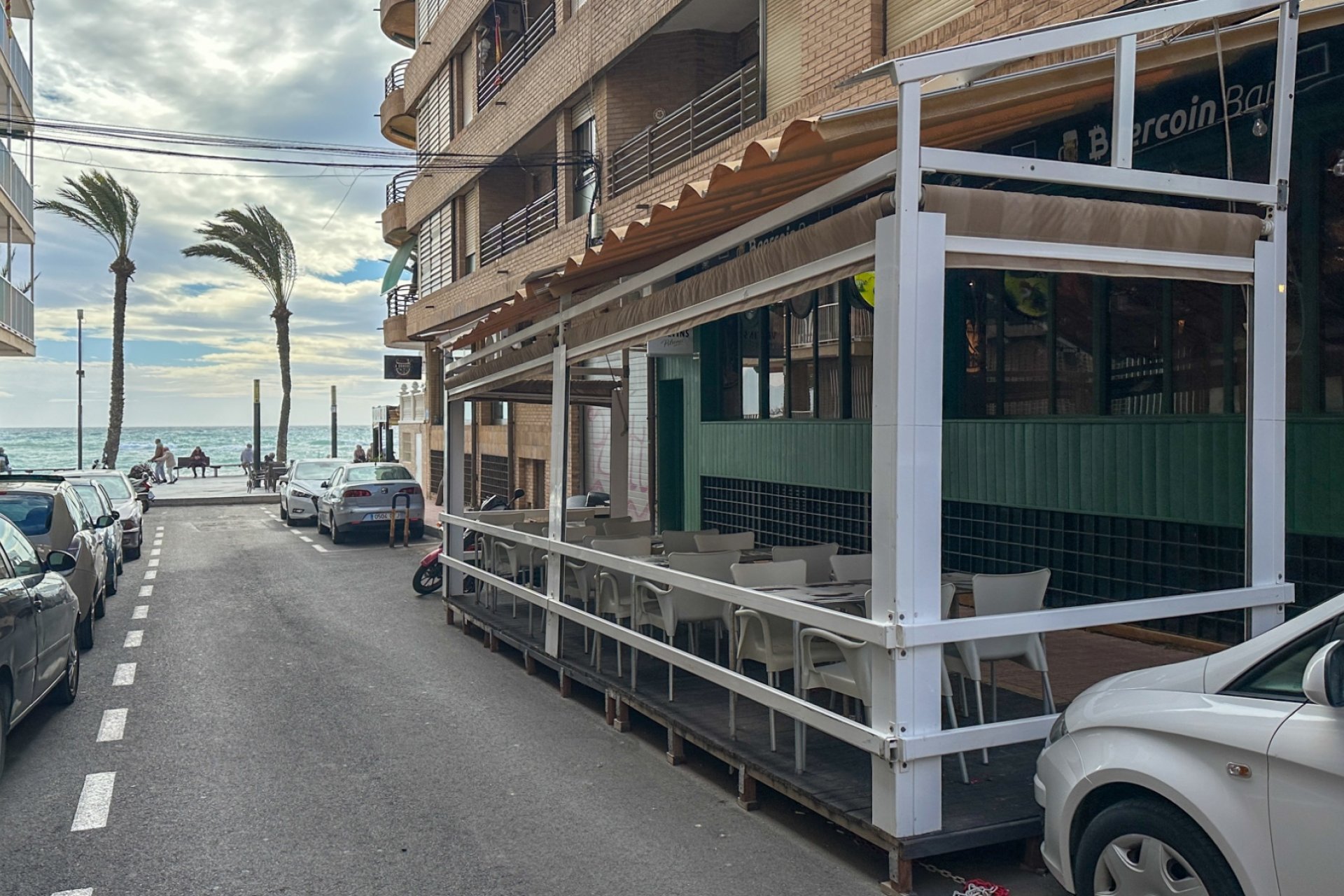 Revente - Commercial -
Torrevieja - Costa Blanca