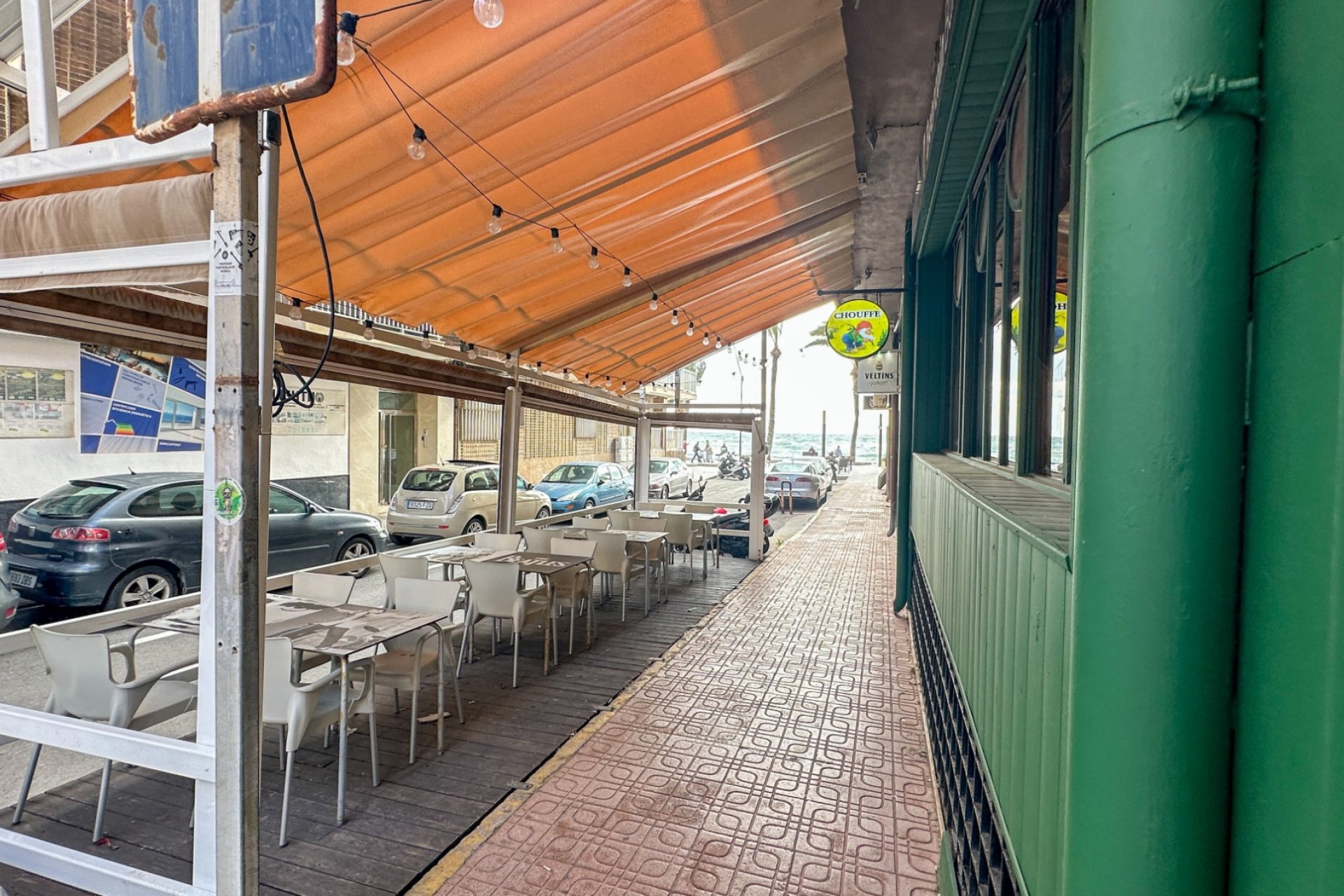 Revente - Commercial -
Torrevieja - Costa Blanca