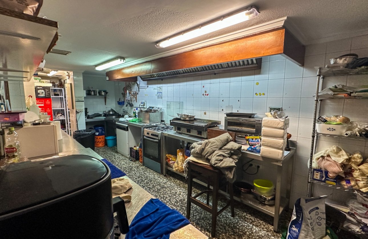 Revente - Commercial -
Torrevieja - Costa Blanca