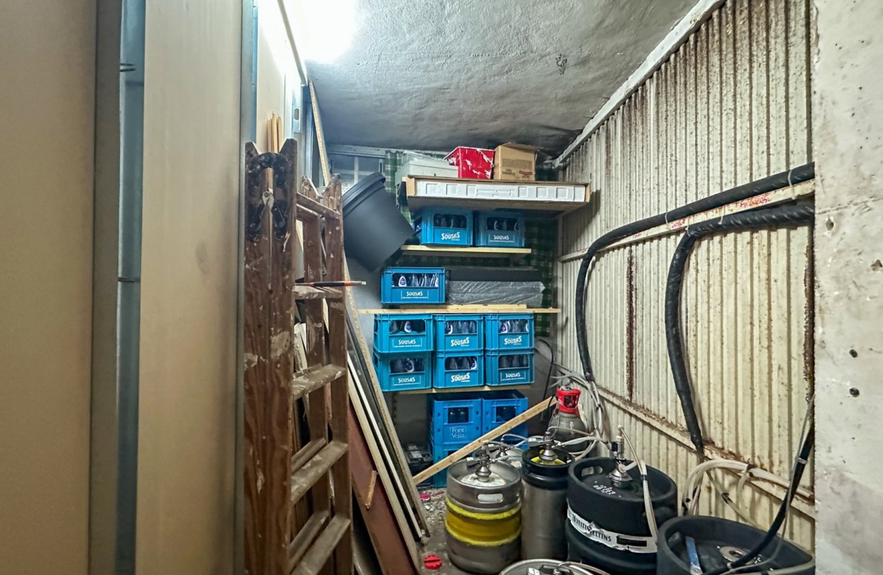 Revente - Commercial -
Torrevieja - Costa Blanca