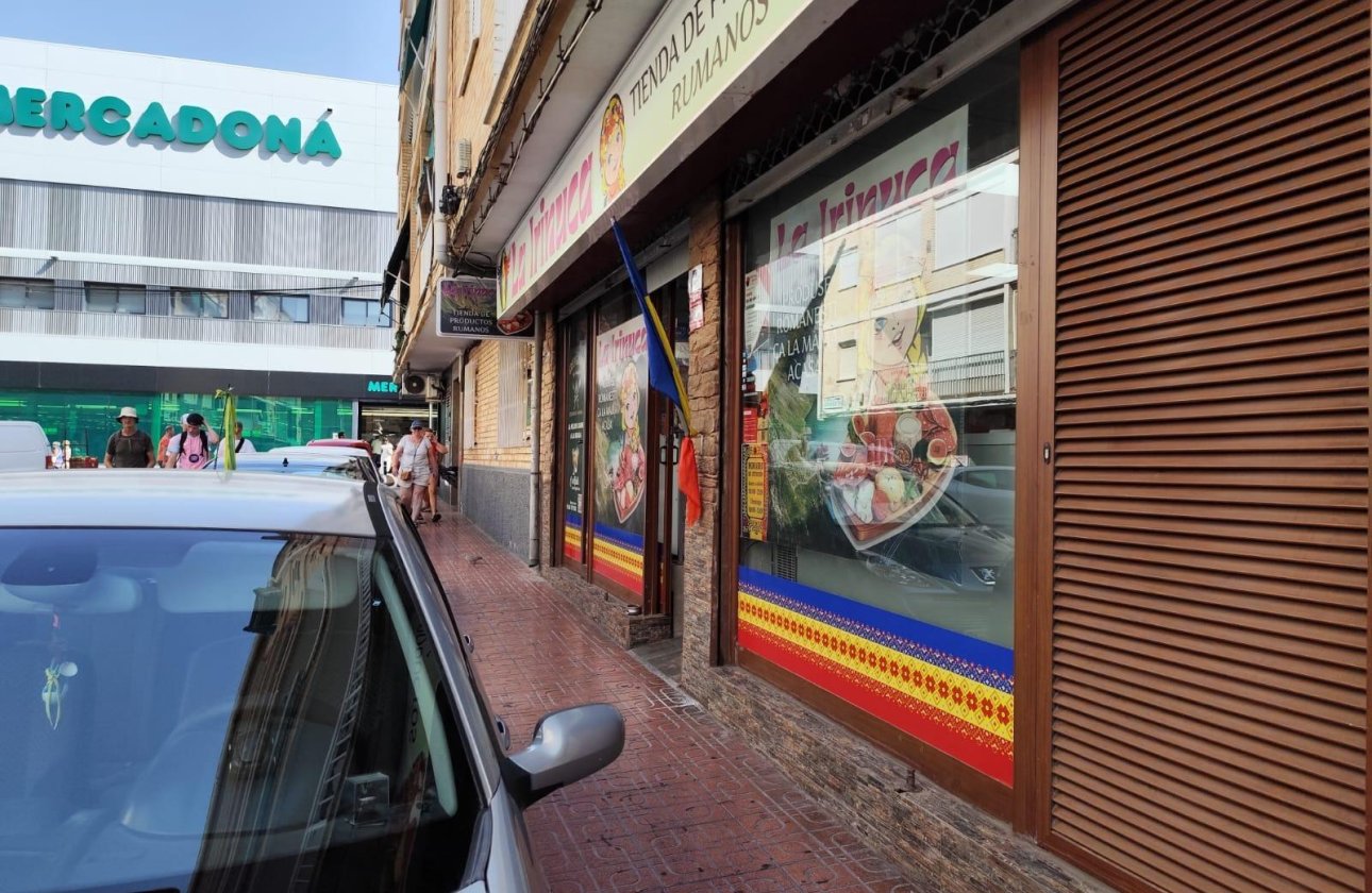 Revente - Commercial -
Torrevieja - Estacion De Autobuses