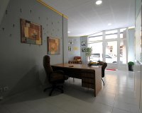 Revente - Commercial -
Torrevieja - Las Piscinas Naturales