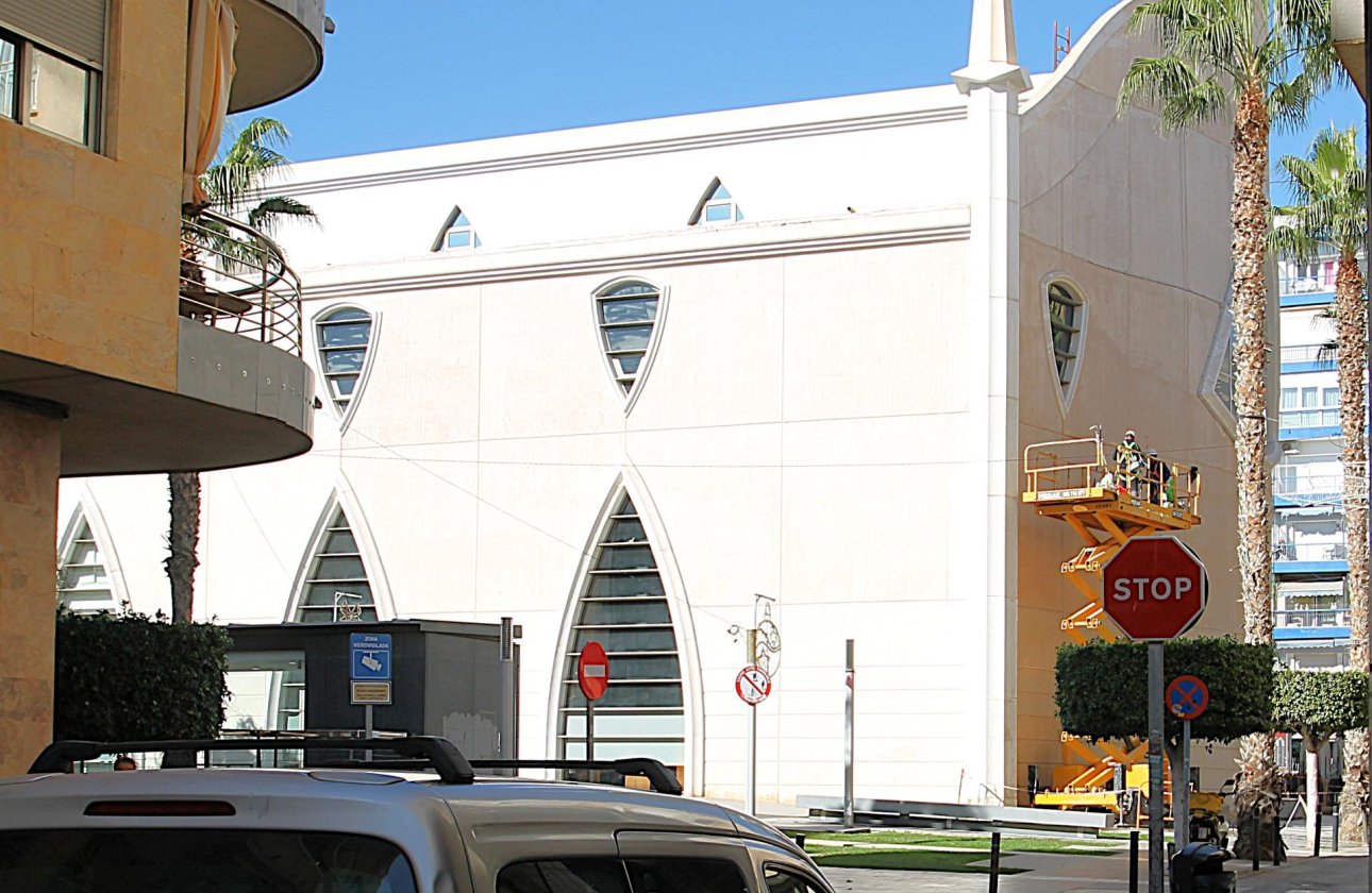 Revente - Commercial -
Torrevieja - Las Piscinas Naturales