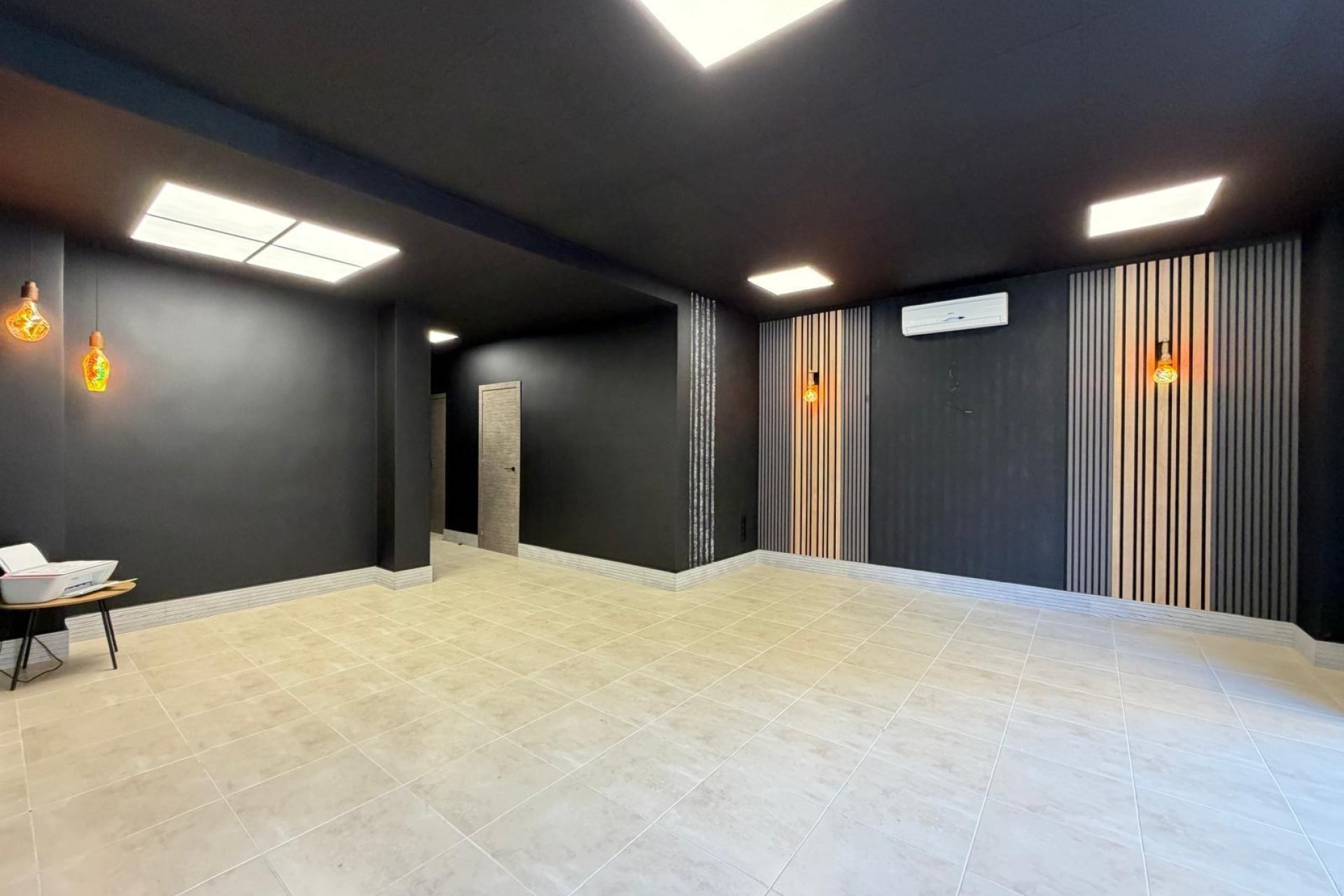 Revente - Commercial -
Torrevieja - Playa de los Locos