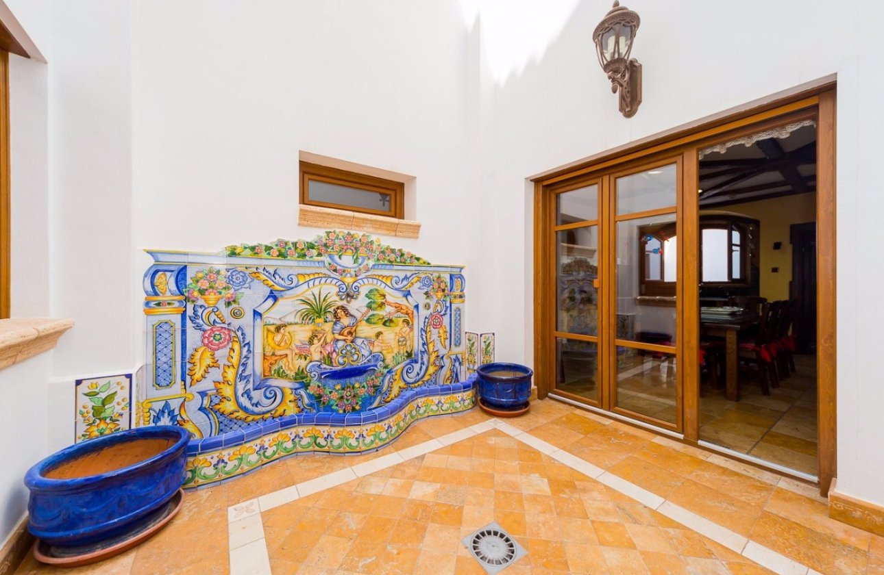 Revente - Commercial -
Torrevieja